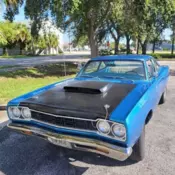 1968 plymouth road runner collector car