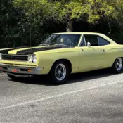 1968 Plymouth Road Runner Coupe Yellow Satellite