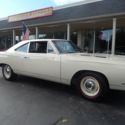 1968 Plymouth Road Runner Satin beige 440 Beep! Beep!