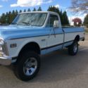 1969 GMC TRUCK K10 4X4 BLUE AND WHITE TWO TONE PAINT