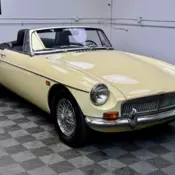 1969 MGB MK2 ROADSTER. PRIMROSE YELLOW WITH BLACK TRIM. 4-SPEED OVERDRIVE