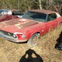 1969 mustang coupe, needs total Restoration. Has original 390 4 v