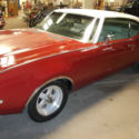 1969 Oldsmobile Cutlass S All original - Red with White Vinyl top