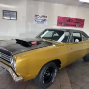 1969 Plymouth Road Runner Gold 440 V8 w/