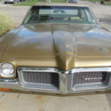 1970 4 Door 350 Two Barrel Pontiac Le-MANS. Gold on Gold.