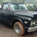 1970 GMC 2wd long bed pick up truck