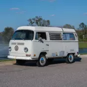 1970 Volkswagen Bus Bus White