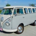 1970 volkswagen bus type 2 deluxe 15 window restored Brazilian