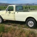 1971 Chevy c-k 20 4x4 with a 4 speed 350   Priced to Sell  call 1-541-523-7000
