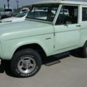 1971 Ford Bronco 4x4 Turbo Diesel, Seafoam Green and White