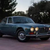 1971 Jaguar XJ6 series-1 classic Jag restored four door sedan with ford V8 swap