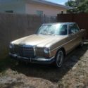 1971 MERCEDES BENZ W114 250C SUNROOF