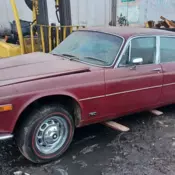 1972 Jaguar XJ6 sedan auto