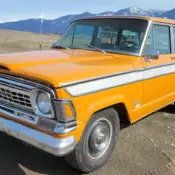 1972 Jeep Wagoneer: Vintage Classic 4x4 Wagon. Runs nice, solid body, A/C, 360V8