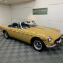 1972 MGB ROADSTER. HARVEST GOLD. EXCELLENT, CLEAN ORIGINAL CAR IN NICE COLORS.