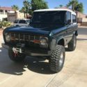 1973 Ford Bronco with white top
