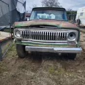1973 Jeep J10 Pickup Green