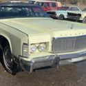 1974 Lincoln Continental Sedan Yellow RWD Automatic
