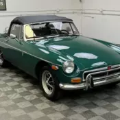 1974 MGB ROADSTER. BRITISH RACING GREEN W/ BLACK TRIM. ROSTYLE WHEELS. 4SPEED