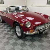 1974 MGB. SUPERB, FEW OWNERS, WELL-PRESERVED AND MAINTAINED ORIGINAL CAR