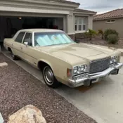 1975 Chrysler Newport Brown