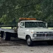 1975 Ford F350 Dually Roll Back Tow Truck