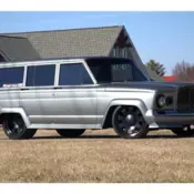 1975 Jeep Wagoneer Custom SUV