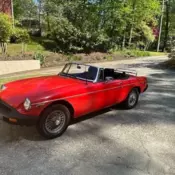 1975 MG MGB  Convertible 2-door - RED