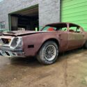 1975 PONTIAC FIREBIRD BARN FIND AUTO 350 V8 PARTS CAR OR RESTORATION PROJECT !
