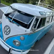 1975 split window Volkswagen Bus Deluxe VW