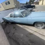 1976 Cadillac Coupe DeVille with a 500 big block (8.2L)