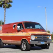 1976 dodge b200