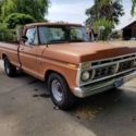 1976 Ford F-250 work truck & 1977 F-350 PARTS TRUCK