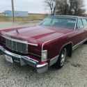 1976 Lincoln Continental, EXCELLENT CONDITION.