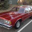 1976 Pontiac Catalina Safari Station Wagon - No Rust EVER !