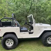 1976 Toyota FJ Cruiser SUV White