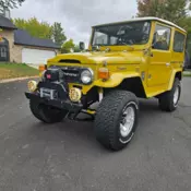 1976 toyota fj40 cruiser  5.7 L Engine