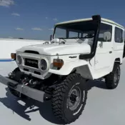 1976 Toyota Land Cruiser 40 SUV White FJ40