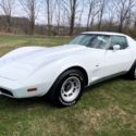 1977 Corvette 350 T-Top Auto Barn Find Super Clan Runs great int is orig & mint