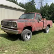 1977 Dodge Power Wagon Pickup 4x4-Auto Transmission-Power Disc Brakes