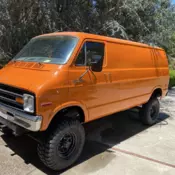 1977 Dodge Van Orange tradesman 200