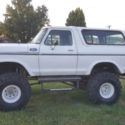 1978 Ford Bronco 460 Big Block with Super Swampers and Lift Kit