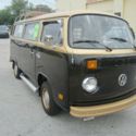 1978 VW 7 Passenger Transporter