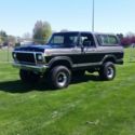 1979 Ford Bronco xlt 4x4 F150 lifted on 35&#039;s take a look..