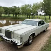 1979 Lincoln Town Car Sedan White