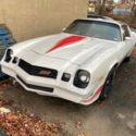1980 CHEVROLET CAMARO Z28 WHITE/RED REAL Z28 AUTOMATIC BUILT 350 ENGINE