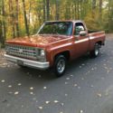 1980 chevy c10 rcsb original straight 6 cyl 3 speed on the floor!! Nice truck