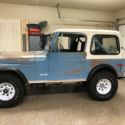 1980 CJ7, 304 V8, Auto, Fuel injection, Hard Top