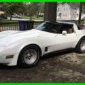 1981 Chevrolet Corvette 8 Cylinder 305 Gasoline Engine Mirrored T Tops c84273