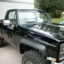 1981 GMC 4x4 SWB 350 auto MUST SEE  PAINT LIKE A MIRROR Lifted Show and GO NICE!